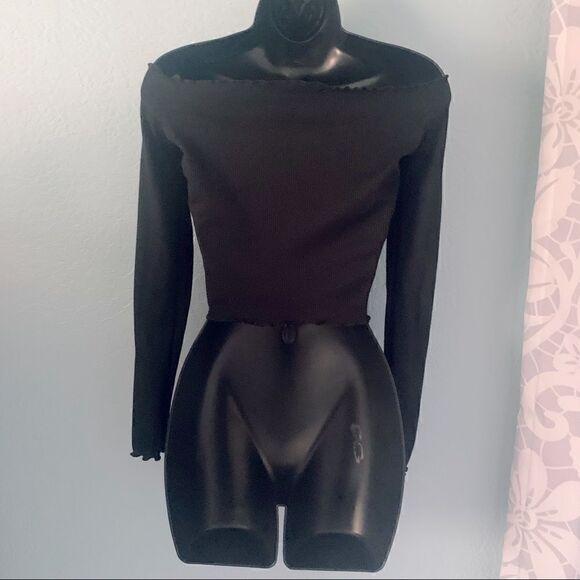 Boohoo Black Ribbed Off Shoulder Crop Top Size 10 - Picture 6 of 8